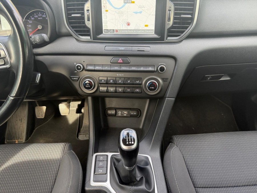 KIA d'occasion SPORTAGE 1.7 CRDI 115 4X2 MOTION de 2017 Nord Isère