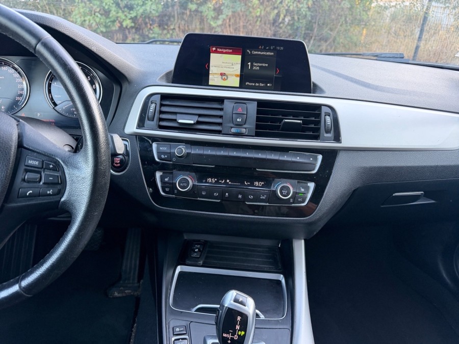 BMW d'occasion SERIE LOUNGE BVA8 de 2018 Salon de Provence (13)﻿