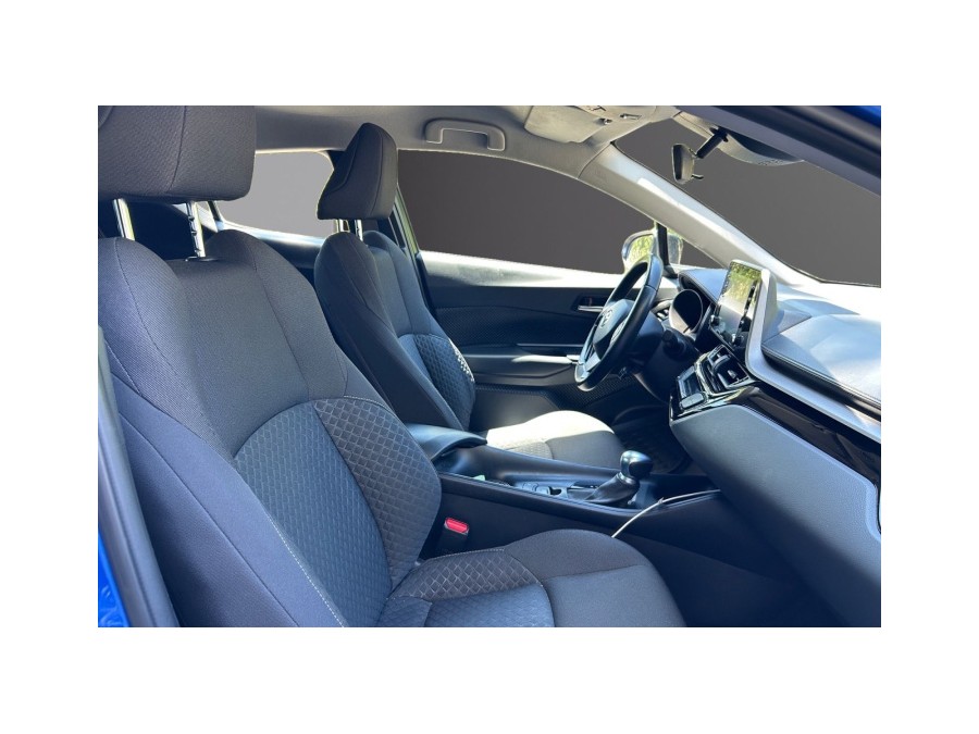 TOYOTA d'occasion C-HR 1.8 122H DISTINCTIVE de 2021 Nice (06)﻿