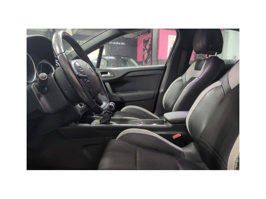 DS d'occasion DS4 1.6 E-HDI 115 WIFI ON BOARD de 2013 Brest (29)﻿