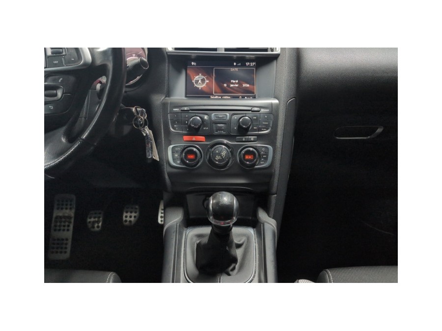 DS d'occasion DS4 1.6 E-HDI 115 WIFI ON BOARD de 2013 Brest (29)﻿