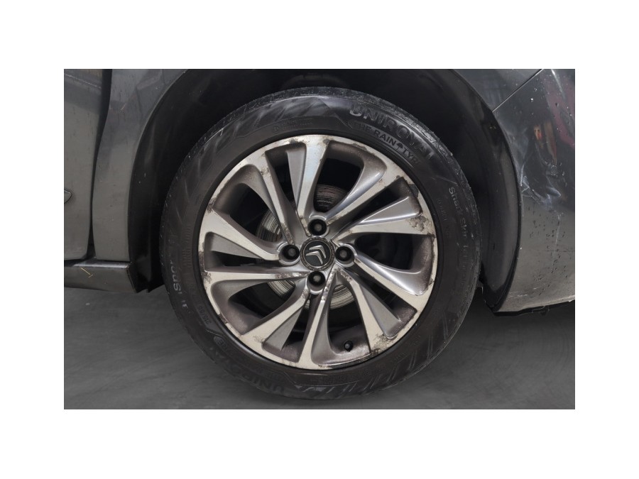 DS d'occasion DS4 1.6 E-HDI 115 WIFI ON BOARD de 2013 Brest (29)﻿