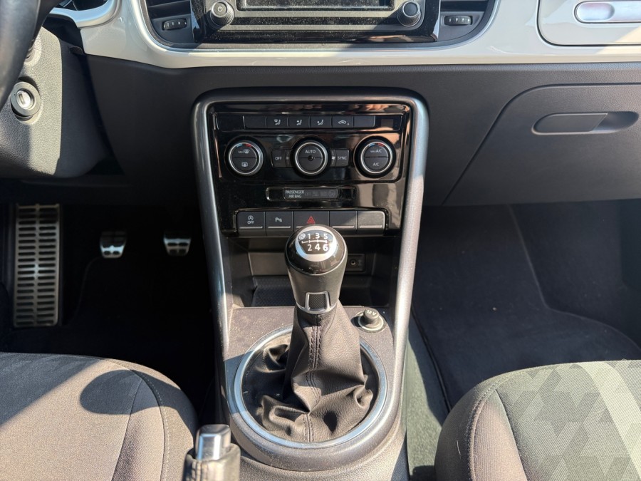 VOLKSWAGEN d'occasion BEETLE 1.2 TSI 105 COCCINELLE de 2018 Saint