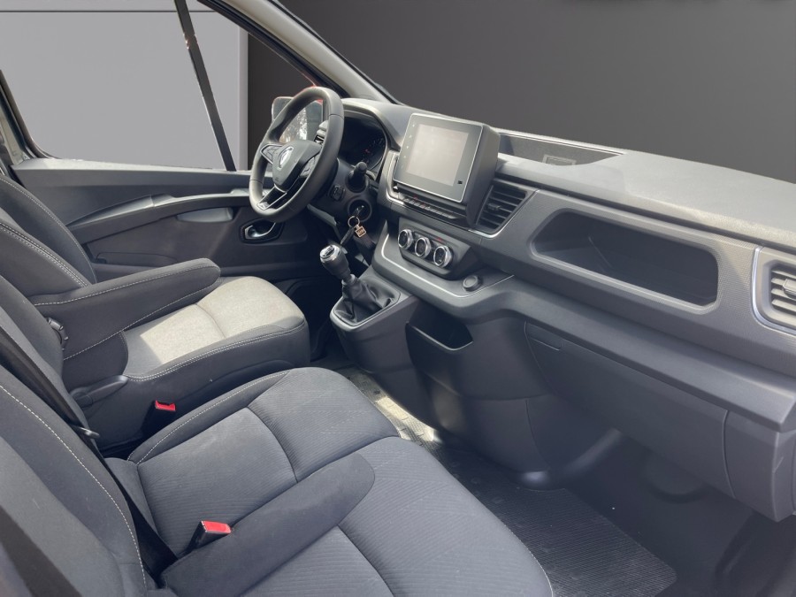 RENAULT d'occasion TRAFIC L1H1 3T 2.0 Blue dCi 130ch ANTILOPE VAN de