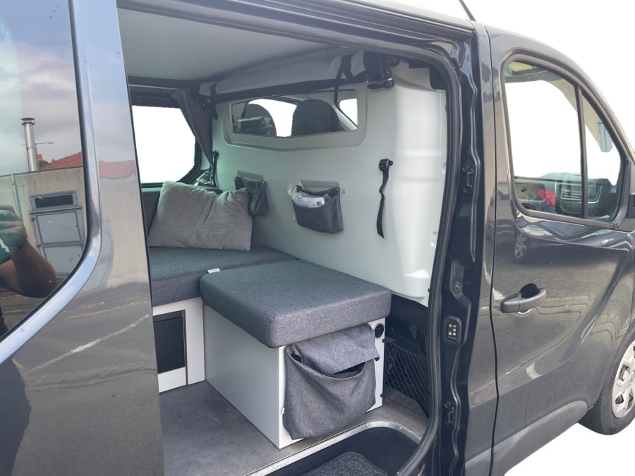 RENAULT d'occasion TRAFIC L1H1 3T 2.0 Blue dCi 130ch ANTILOPE VAN de