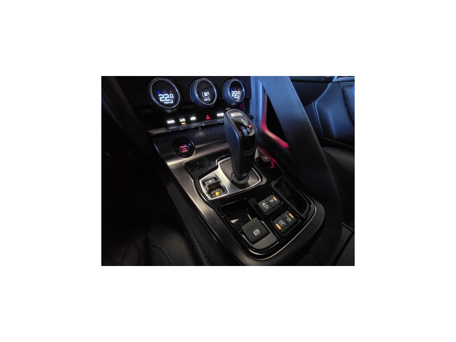 JAGUAR d'occasion F-TYPE 5.0 V8 575 SVR AWD de 2016 Aix Les Bains
