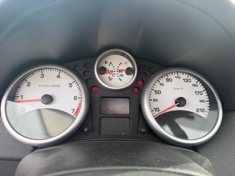 PEUGEOT d'occasion 207 1.4 VTI 95  TRENDY de 2008 Méry Sur Oise (95)﻿