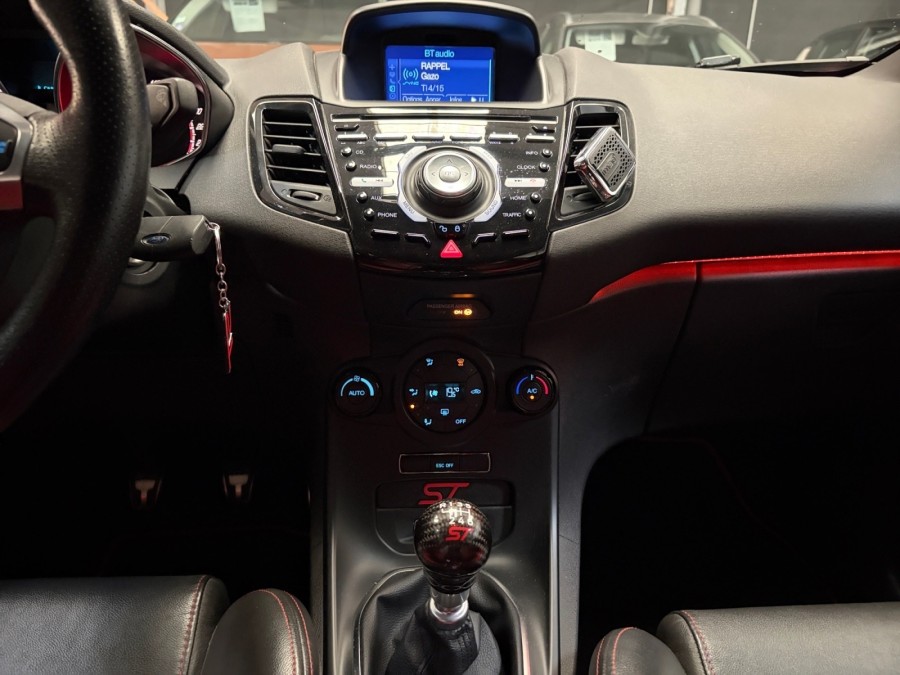 FORD d'occasion FIESTA 1.6 182 ECOBOOST ST de 2016 St Jean du