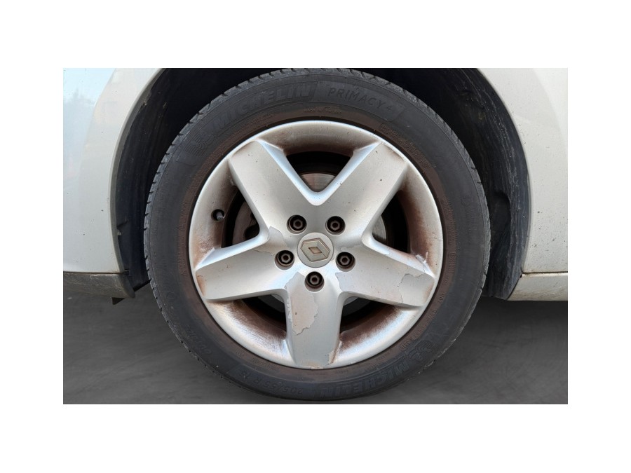 RENAULT d'occasion MEGANE TCE 115 LIMITED de 2014 Lyon Nord (69)﻿