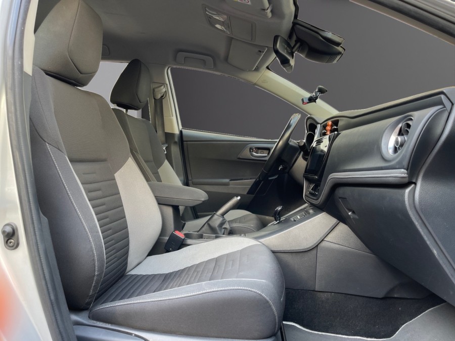 TOYOTA d'occasion AURIS BREAK TS 136H FREESTYLE de 2018 Le Raincy
