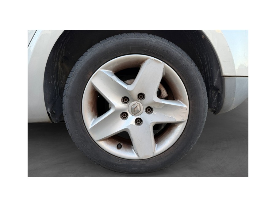 RENAULT d'occasion MEGANE TCE 115 LIMITED de 2014 Lyon Nord (69)﻿