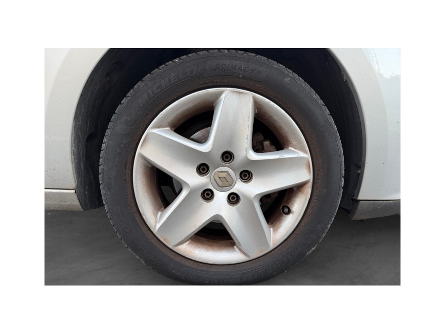 RENAULT d'occasion MEGANE TCE 115 LIMITED de 2014 Lyon Nord (69)﻿