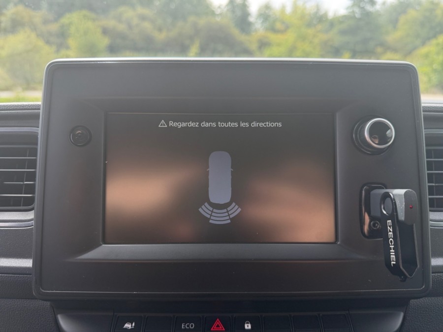RENAULT d'occasion MASTER F3300 L2H2 DCI 135 GRAND CONFORT de 2023