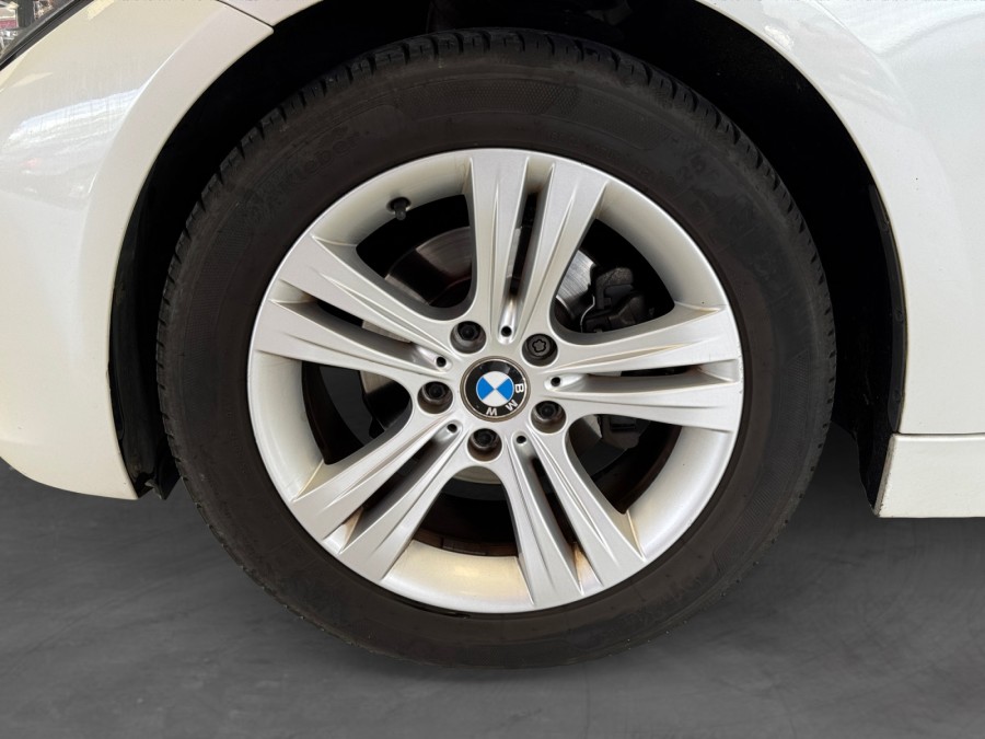 BMW d'occasion 318 2 D 143 XDRIVE TOURING BUSINESS de 2013 Amiens