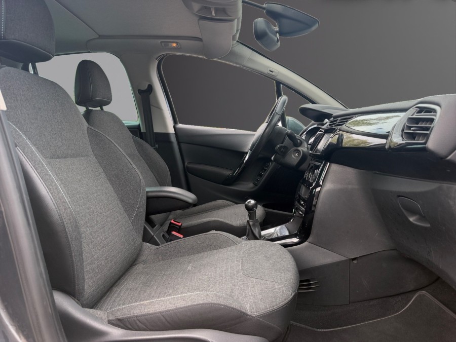 CITROEN d'occasion C3 1.2 PURE TECH 82 EXCLUSIVE de 2016 Méry Sur