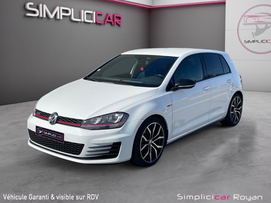 VOLKSWAGEN d'occasion GOLF VII 2 TSI 220 GTI DSG6 AUTO de 2016 Royan