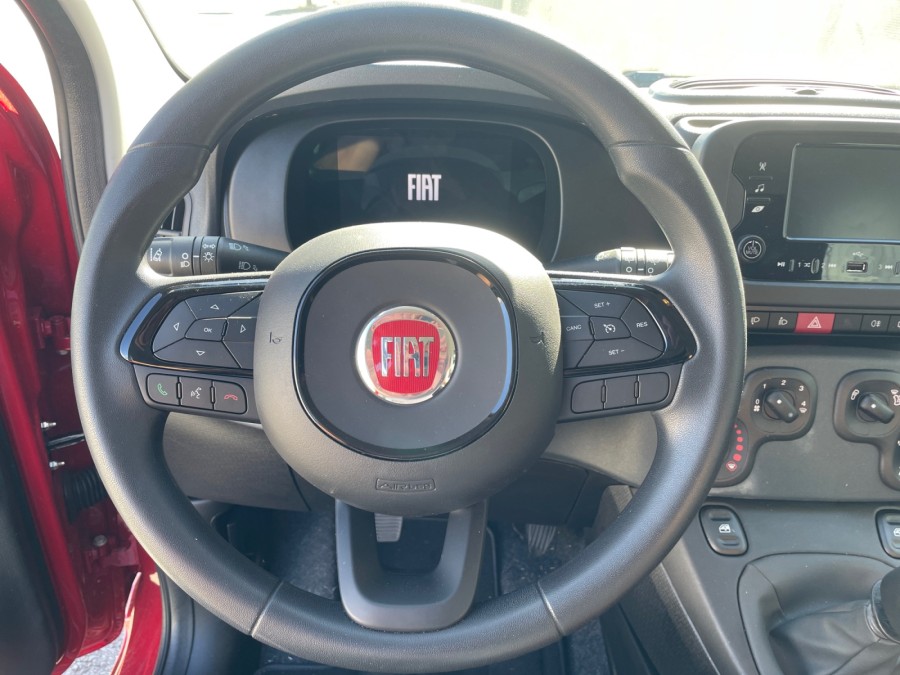 FIAT d'occasion PANDA CLASSIC 1.0 BSG 70 HYBRID ICONE de 2026 Royan