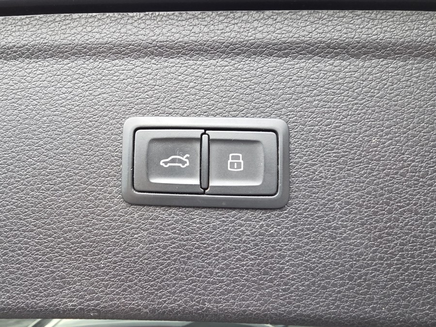 AUDI d'occasion Q5 40 TDI mild Hybrid 204ch S Line QUATTRO S TRONIC 7