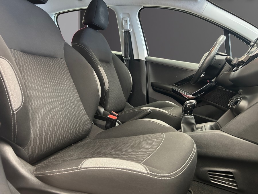 PEUGEOT d'occasion 208 PEUGEOT 208 1.0 ACTIVE 68 CV de 2015 Amiens