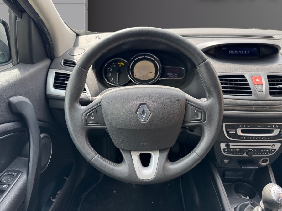 RENAULT d'occasion MEGANE 1.9 DCI 130 DYNAMIQUE de 2009 Montreuil