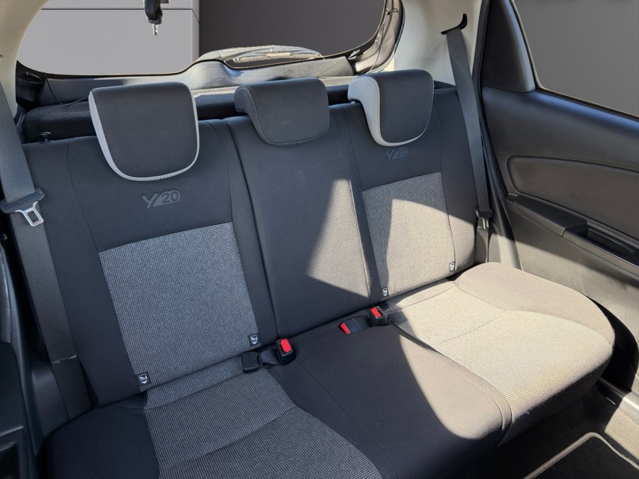 TOYOTA d'occasion YARIS III 1 72 VVTI pro de 2018 Lyon Nord (69)﻿