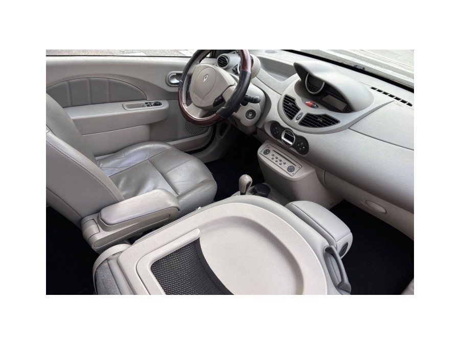 RENAULT d'occasion TWINGO 1.2 16V de 2008 Nice (06)﻿