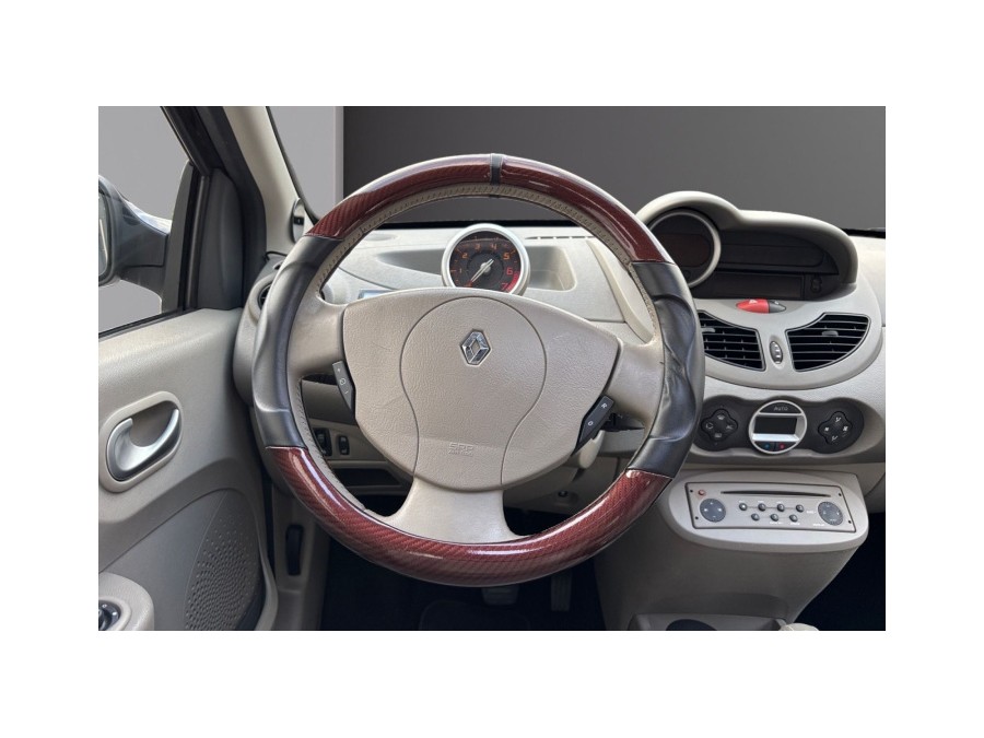 RENAULT d'occasion TWINGO 1.2 16V de 2008 Nice (06)﻿