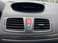 RENAULT d'occasion MEGANE 1.9 DCI 130 DYNAMIQUE de 2009 Montreuil