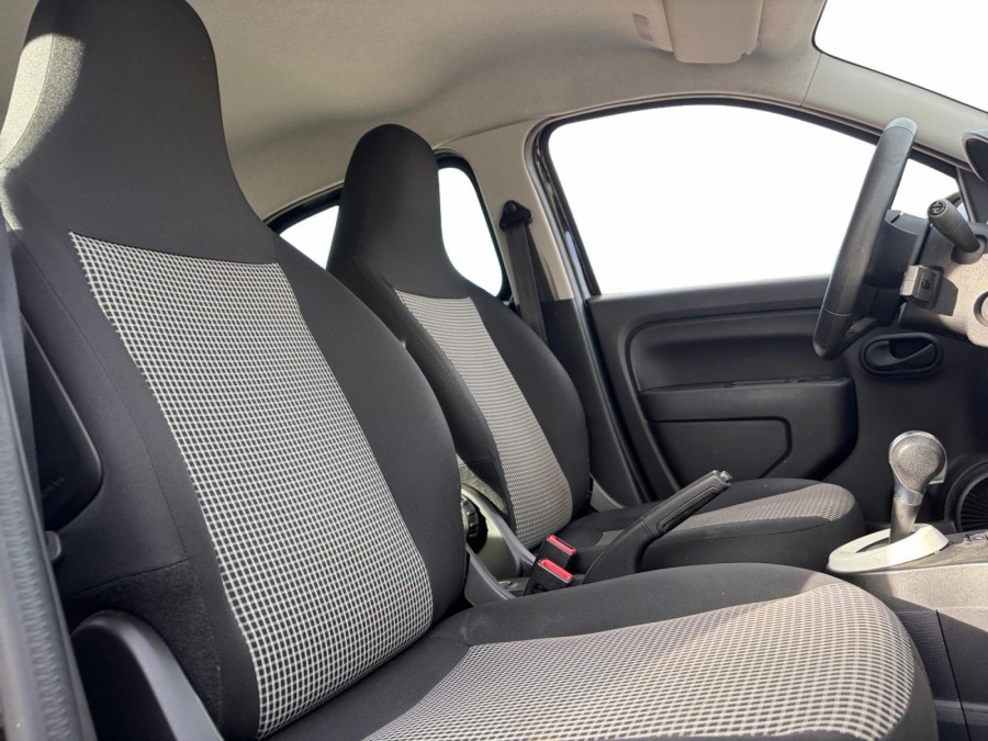 RENAULT d'occasion TWINGO III ZE ELECTRIC LIFE de 2022 Orgeval