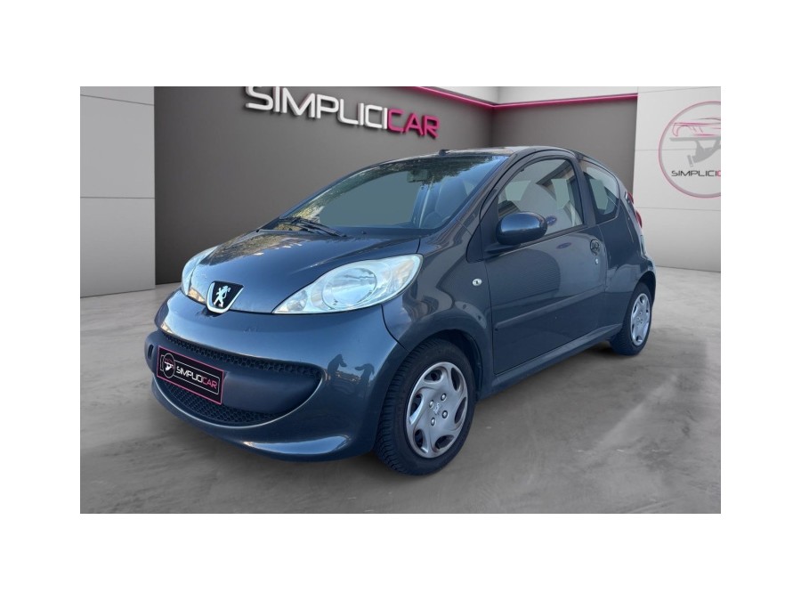 PEUGEOT d'occasion 107 1.0e 12V 68ch 2-Tronic Trendy de 2007 Nice