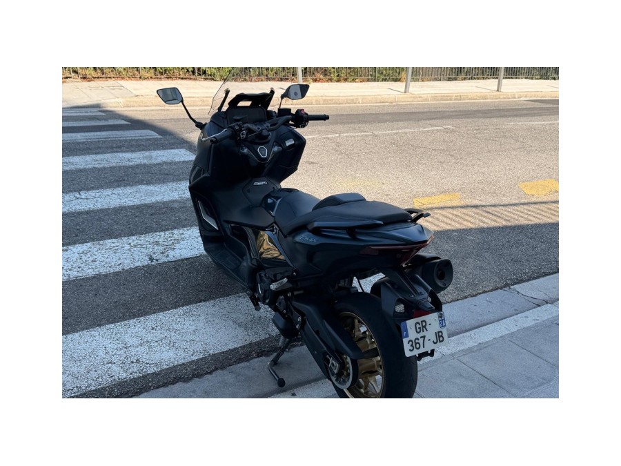 YAMAHA d'occasion TMAX 560 TECH MAX de 2023 Nice (06)﻿