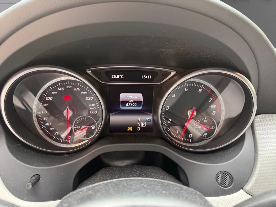 MERCEDES d'occasion GLA 200 SENSATION AUTO de 2017 Paris 15 (75)﻿