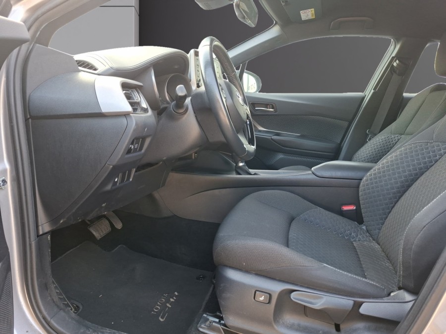 TOYOTA d'occasion C-HR 1.8 122H DYNAMIC BUSINESS de 2020 Villepinte