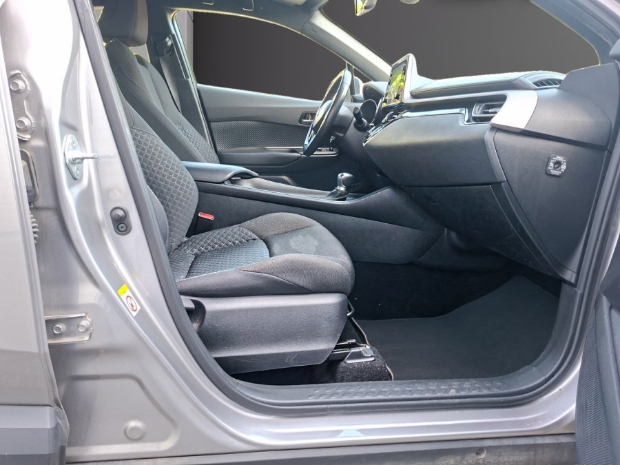 TOYOTA d'occasion C-HR 1.8 122H DYNAMIC BUSINESS de 2020 Villepinte