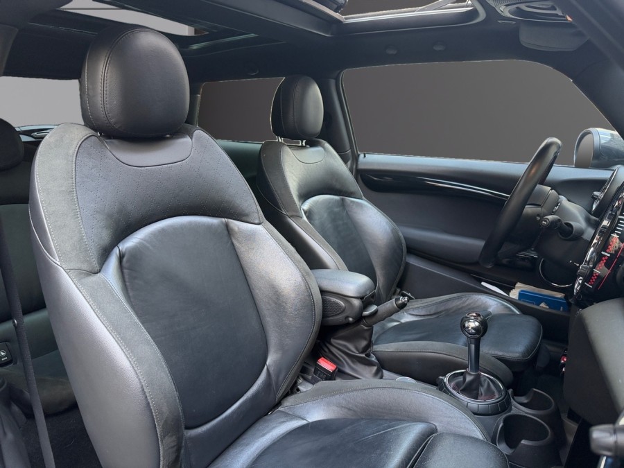 MINI d'occasion MINI 2 231 JOHN COOPER WORKS de 2015 Paris 15 (75)﻿