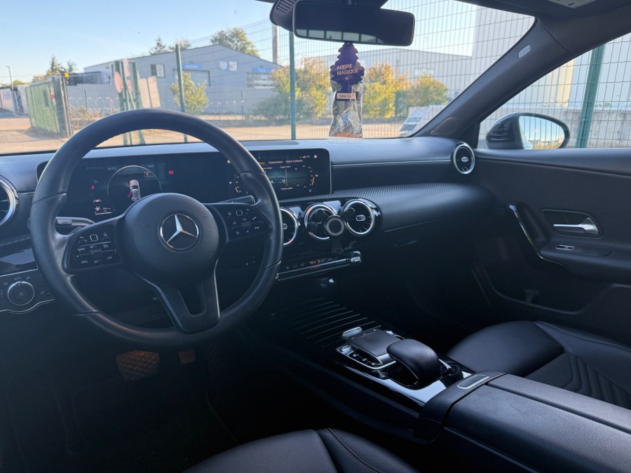 MERCEDES d'occasion CLASSE A IV MERCEDES CLASSE A180D BUSINESS LINE