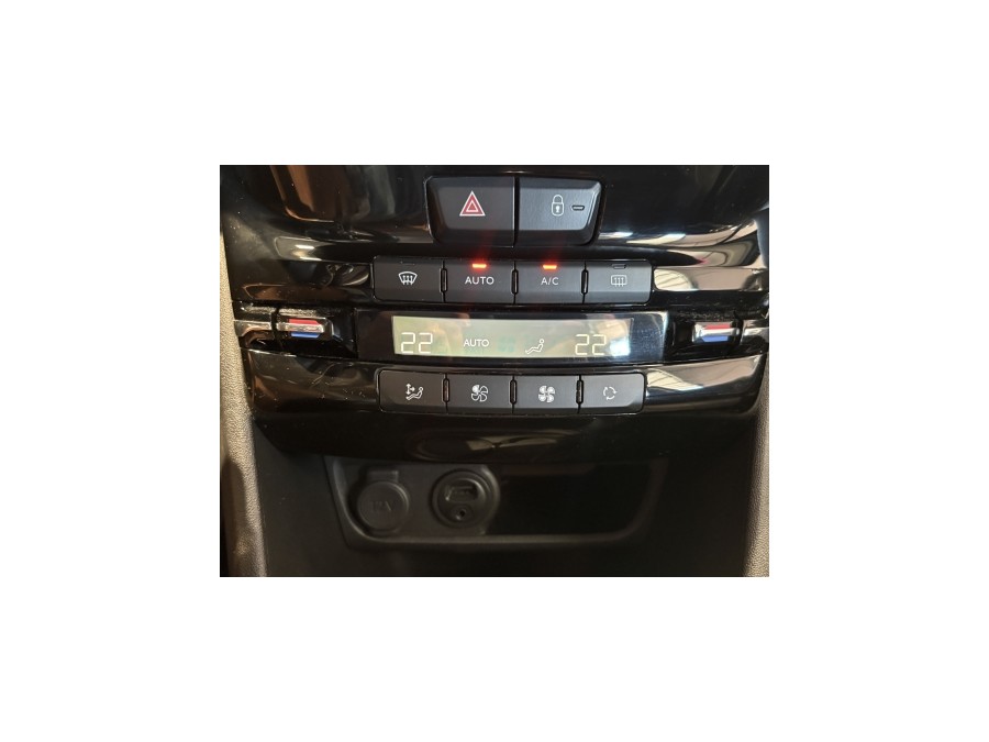 PEUGEOT d'occasion 2008 1.2 PureTech 130 de 2016 Aix Les Bains (73)﻿