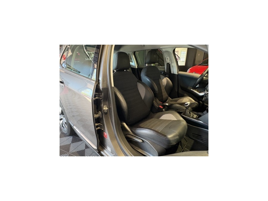 PEUGEOT d'occasion 2008 1.2 PureTech 130 de 2016 Aix Les Bains (73)﻿
