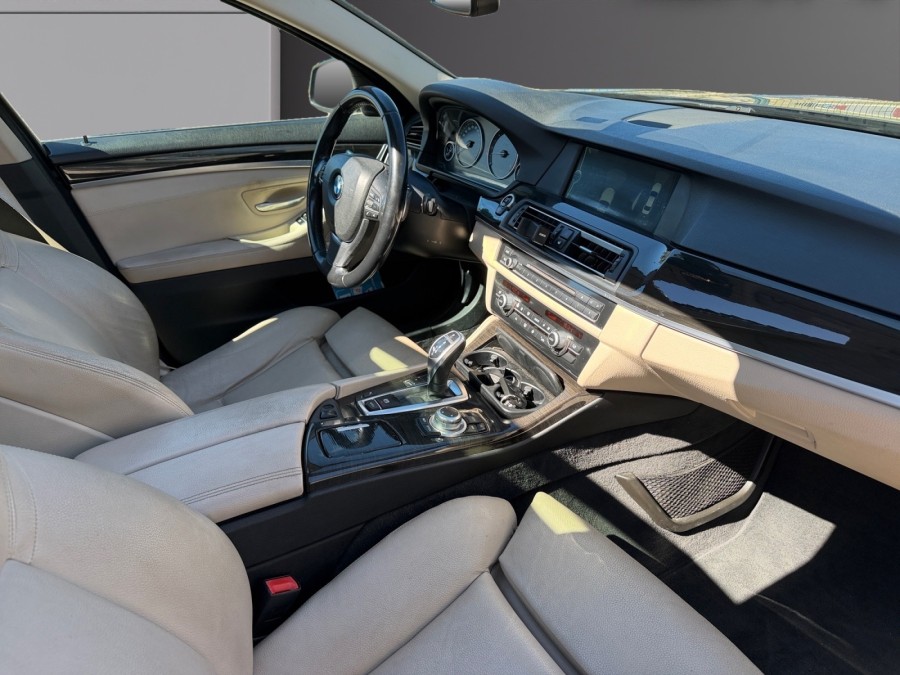 BMW d'occasion SERIE 5 530dA 258ch Luxe de 2011 Pontarlier (25)﻿