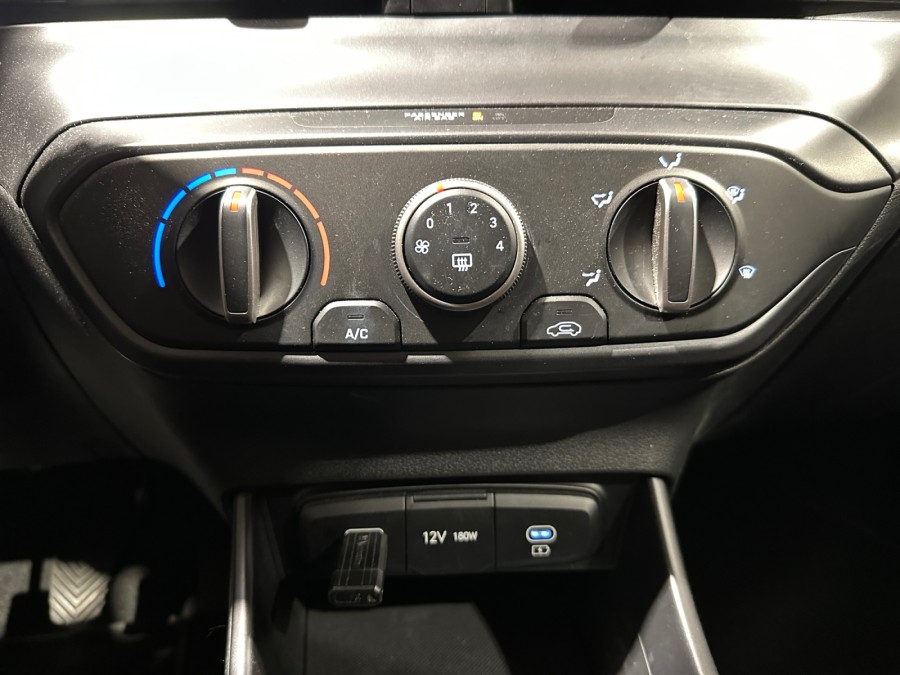 HYUNDAI d'occasion BAYON 1.0 T-GDI 100 INITIA de 2025 Nancy (54)﻿