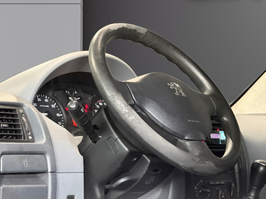 PEUGEOT d'occasion EXPERT TEPEE 1.6 HDI 90 CONFORT 9 PLACES COURT de