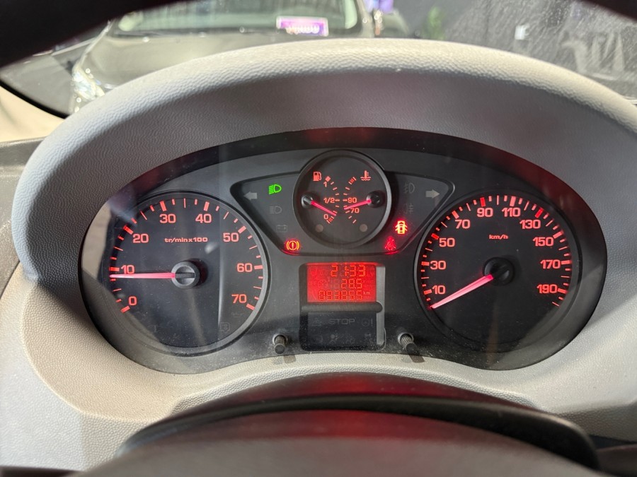 PEUGEOT d'occasion EXPERT TEPEE 1.6 HDI 90 CONFORT 9 PLACES COURT de