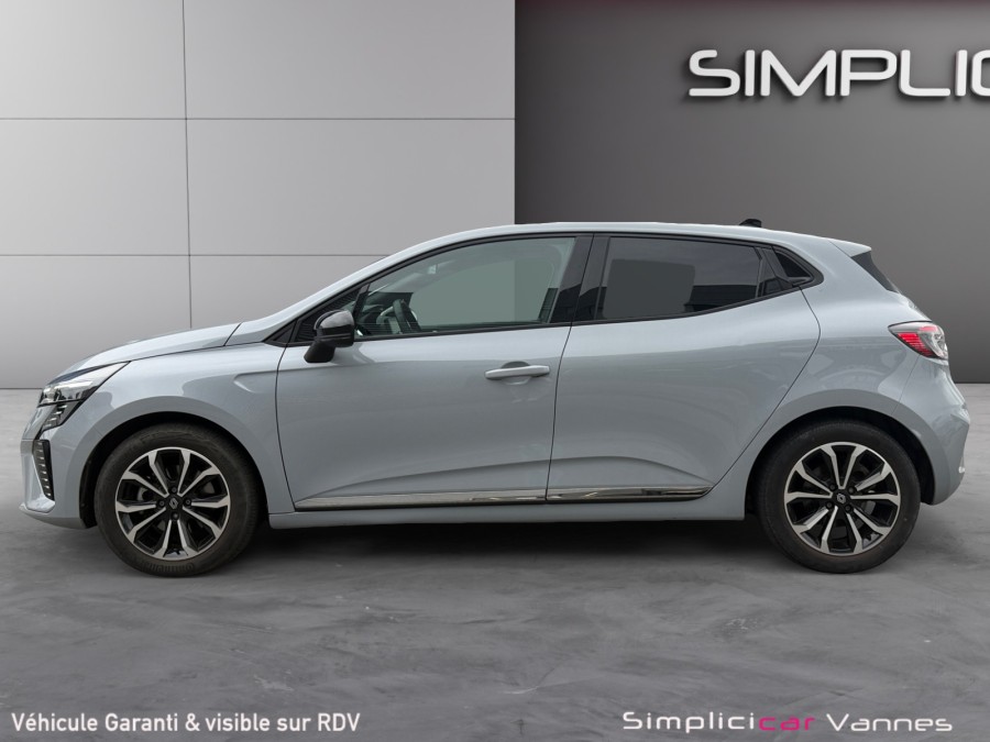 RENAULT d'occasion CLIO V 1.6 E TECH 145 de 2024 Vannes (56)﻿