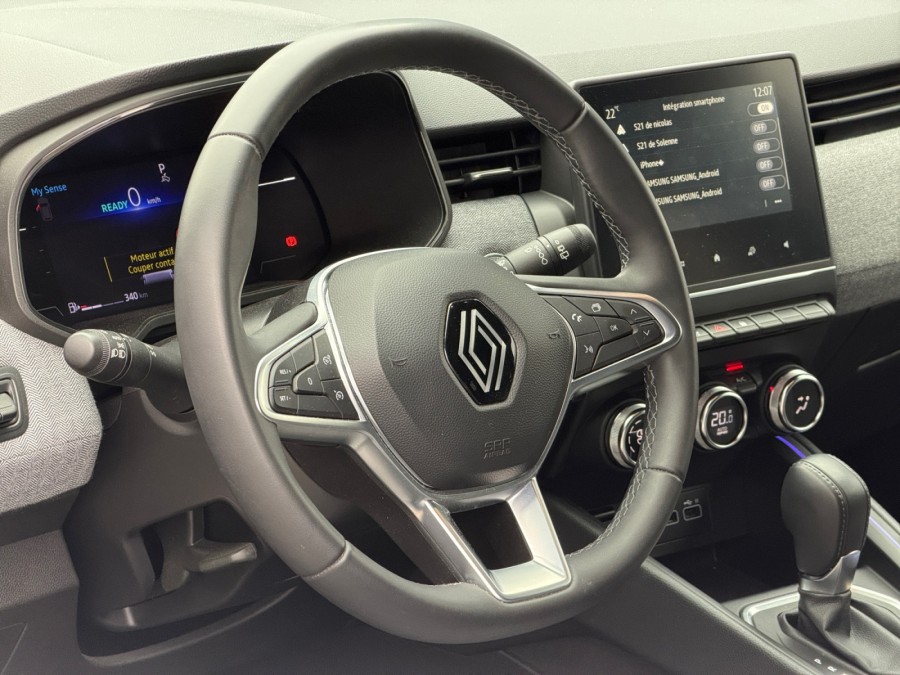 RENAULT d'occasion CLIO V 1.6 E TECH 145 de 2024 Vannes (56)﻿