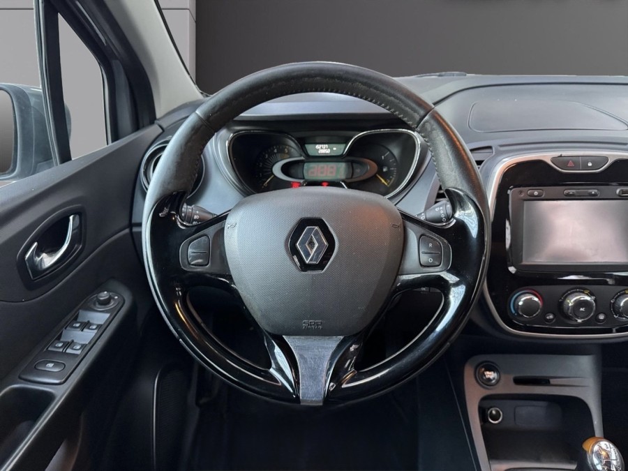 RENAULT d'occasion CAPTUR 1.5 DCI 90 ENERGY LIFE de 2013 Montreuil