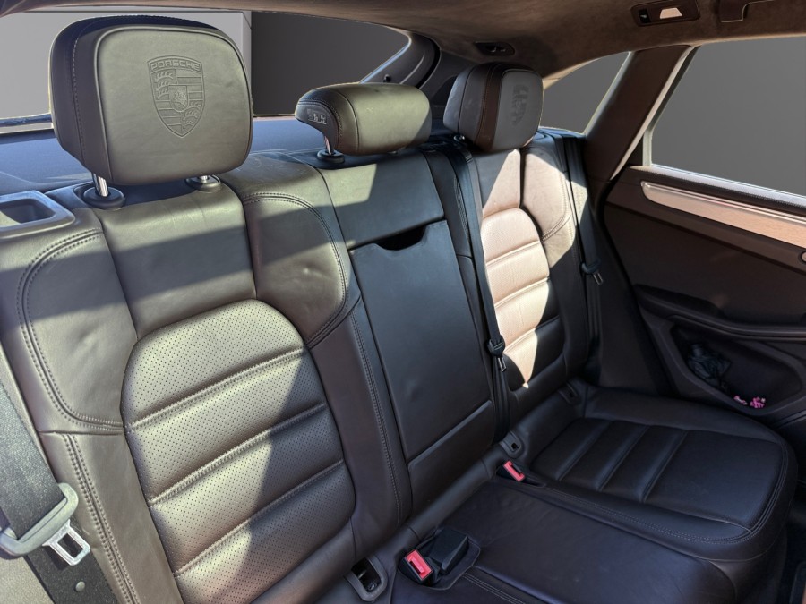 PORSCHE d'occasion MACAN 3.6 V6 400 TURBO PDK AUTO de 2015 Dijon (21)﻿