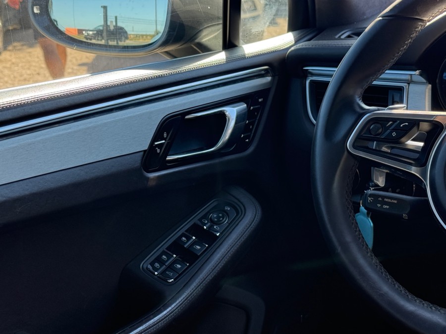 PORSCHE d'occasion MACAN 3.6 V6 400 TURBO PDK AUTO de 2015 Dijon (21)﻿