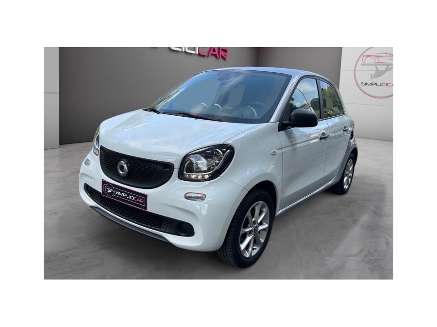 SMART d'occasion FORFOUR 71ch pure de 2017 Champigny sur Marne (94)﻿
