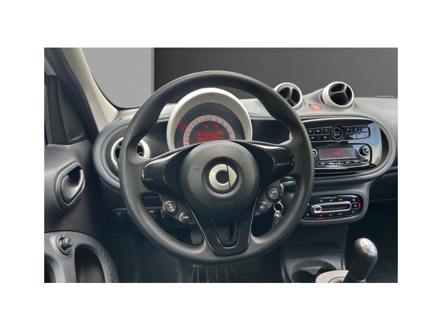 SMART d'occasion FORFOUR 71ch pure de 2017 Champigny sur Marne (94)﻿