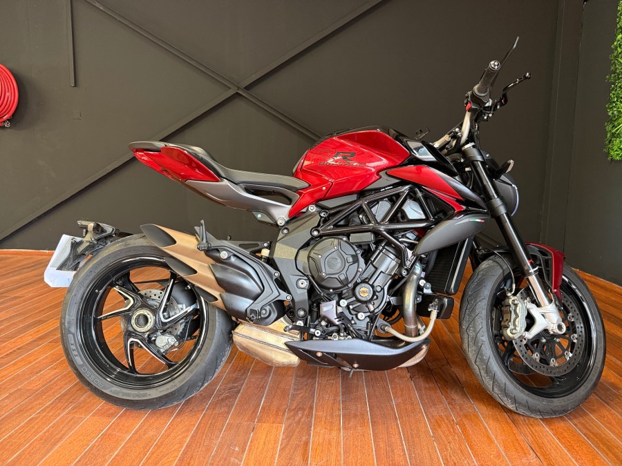 MV AGUSTA d'occasion BRUTALE R Brutale de 2023 Saint Nazaire (44)﻿